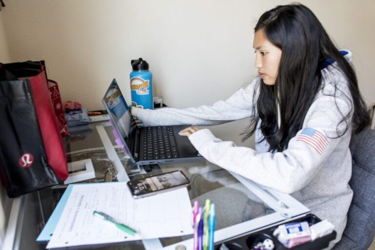 Conoce la duración de las clases en la prepa en línea: ¡Organiza mejor tu tiempo de estudio!