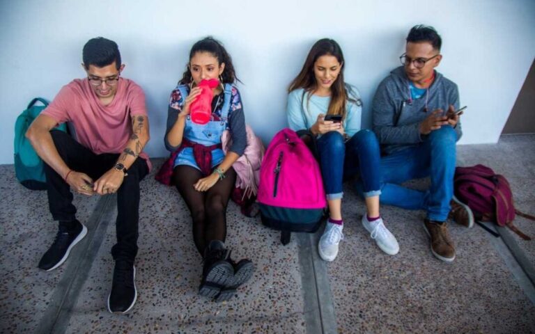 Diferencias clave entre bachillerato y preparatoria en México